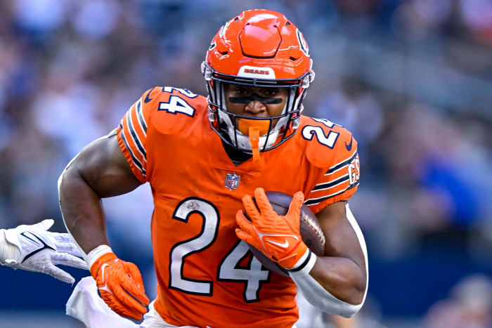 Chicago Bears running back Khalil Herbert